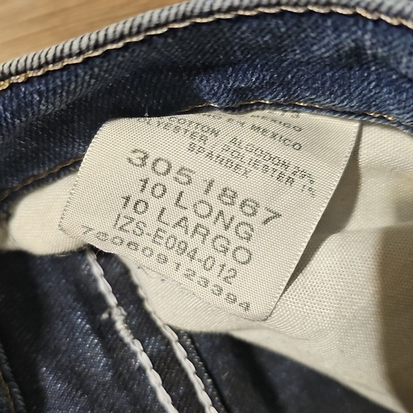 Womens Lee Relaxed Fit Medium Wash SZ 10 Long 32" inseam - Picture 3 of 4